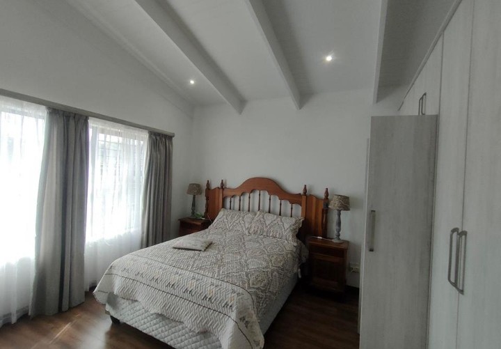4 Bedroom Property for Sale in Noorsekloof Eastern Cape